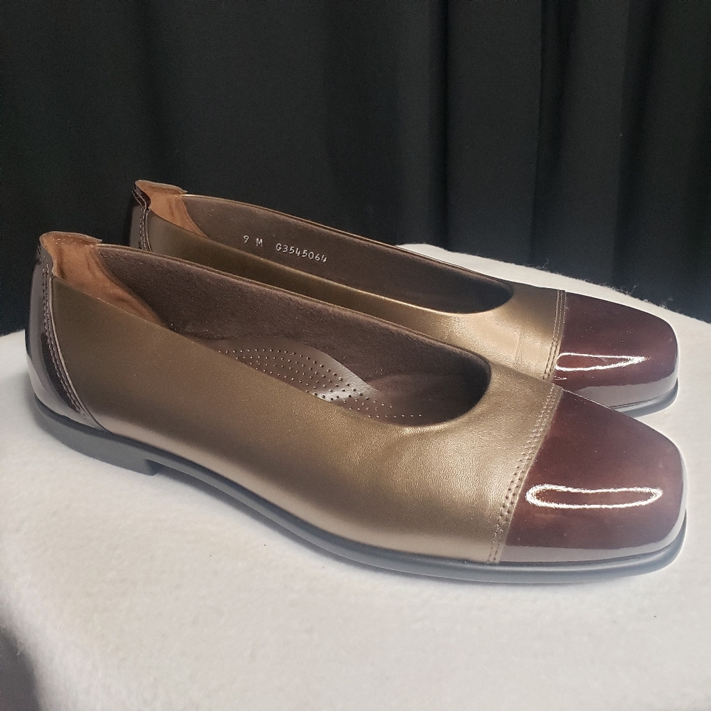 SAS 'Coco' Flats in Burnished Brass & Brown - Women's size 9M - Picture 2 of 12